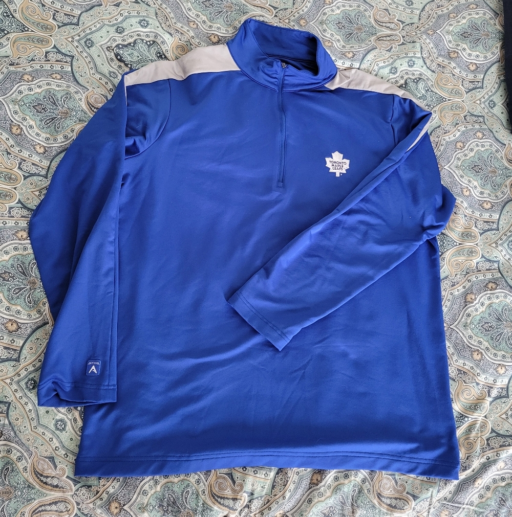 Antigua Toronto Maple Leafs Quarter Zip Pullover L